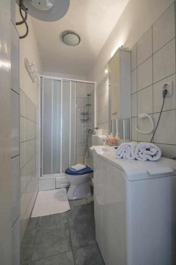 Apartment Filomena In The Center Komiza Ngoại thất bức ảnh